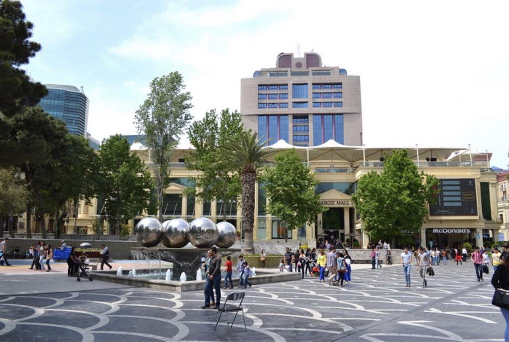 Check-In Apartment Near Fountain Square Vidadi Str Baku Exteriör bild