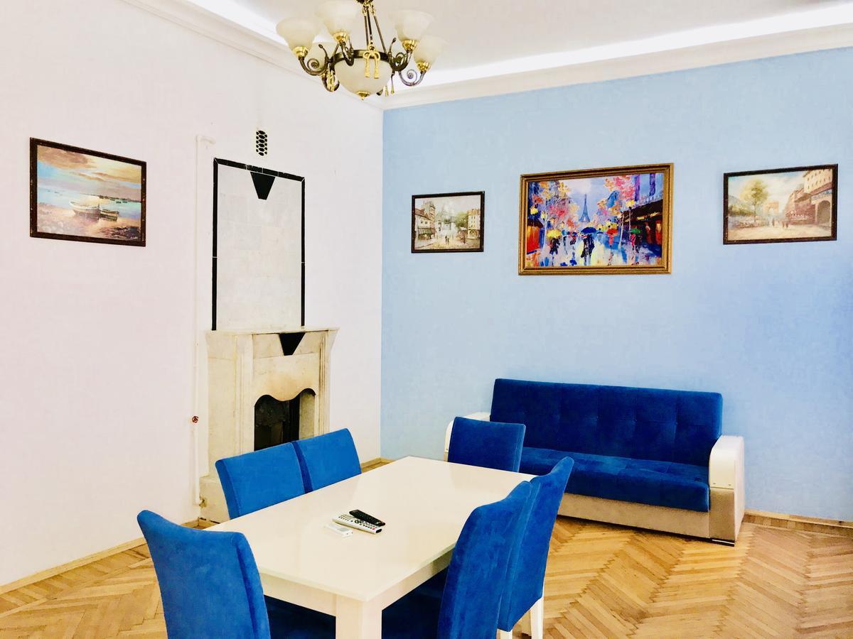 Check-In Apartment Near Fountain Square Vidadi Str Baku Exteriör bild