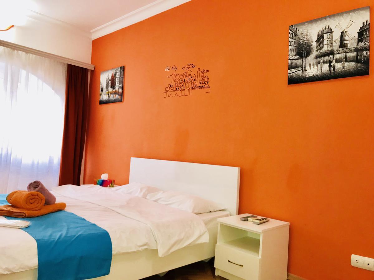 Check-In Apartment Near Fountain Square Vidadi Str Baku Exteriör bild