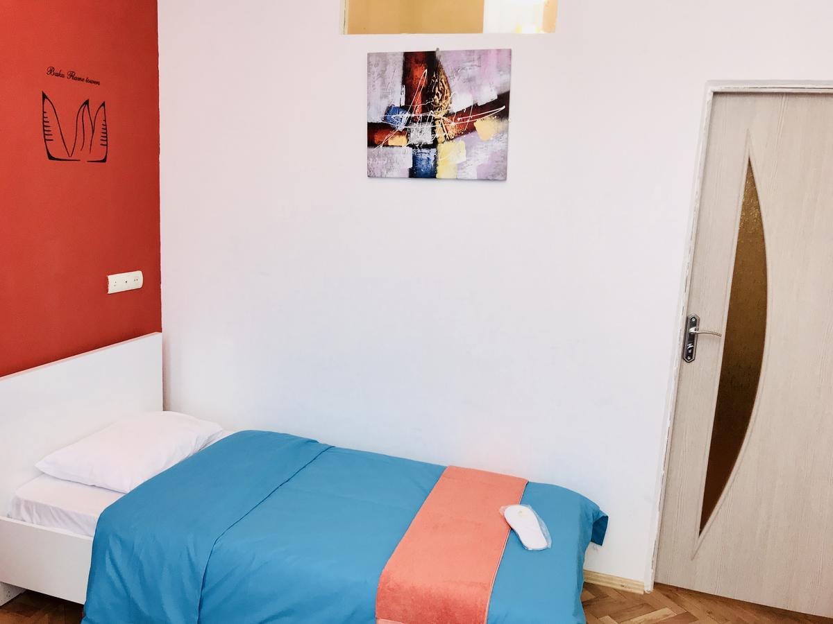 Check-In Apartment Near Fountain Square Vidadi Str Baku Exteriör bild