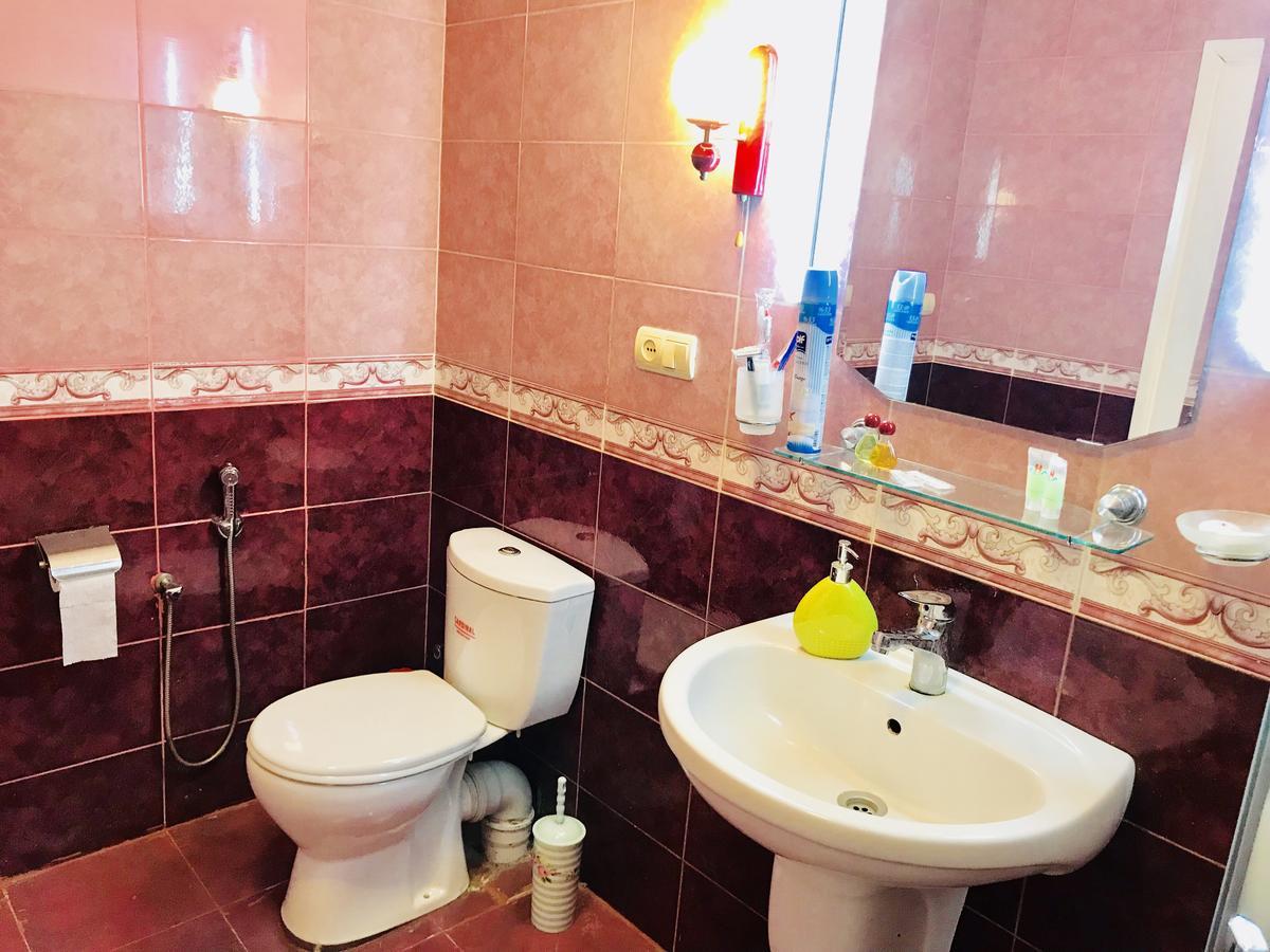 Check-In Apartment Near Fountain Square Vidadi Str Baku Exteriör bild